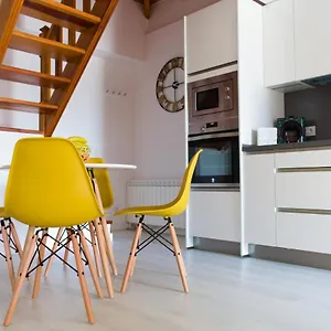 https://atico-acogedor-en-el-centro-de-la-laguna.in-canary-islands.com
