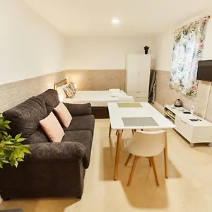 Appartement Charming House - Calm And Comfort In The Center, Séville